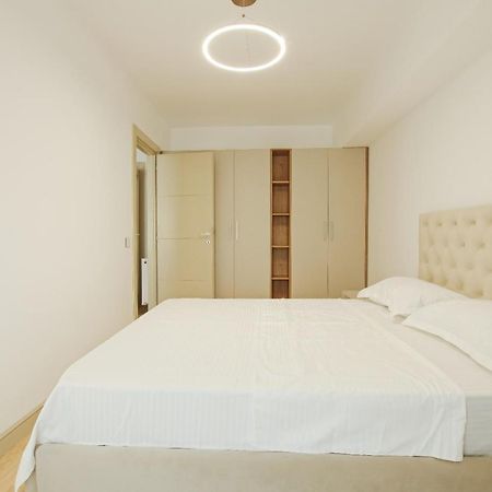 יאשי Himson-Beige Apartment מראה חיצוני תמונה