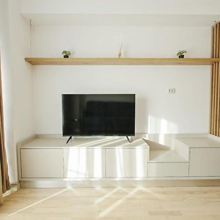 יאשי Himson-Beige Apartment מראה חיצוני תמונה